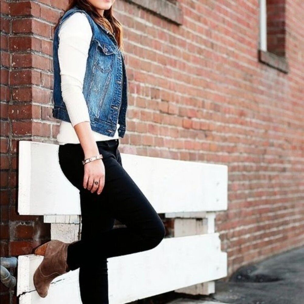 Mudd Women's Distressed Medium Wash Denim Y2K Vest Size XS